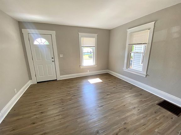 2nd image of 1308 Azel Ave