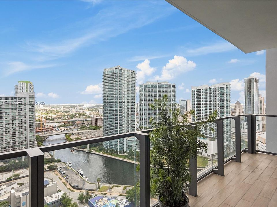 1st image of 68 SE 6th St APT 2606