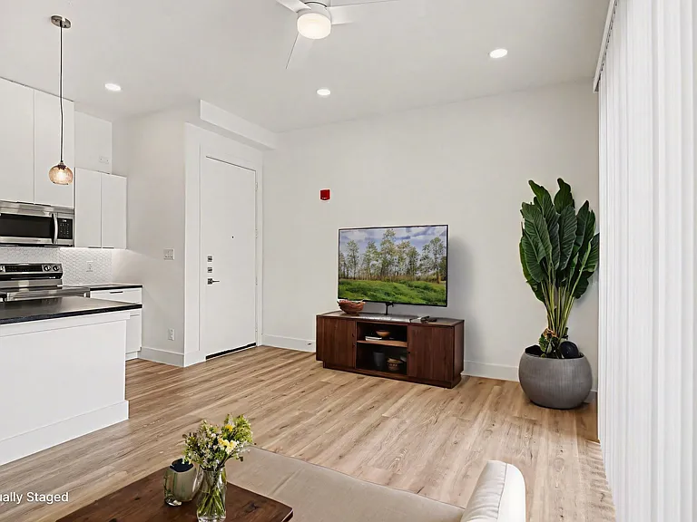 2217 N Fitzhugh Ave #206 — Photo 16