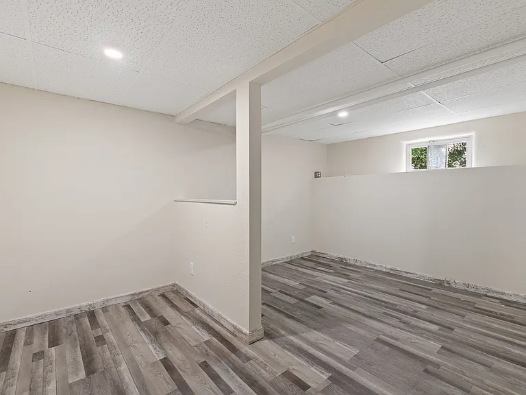1217 West Blvd — Photo 32
