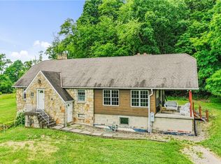 7185 Guyer Rd, New kensington, PA 15068