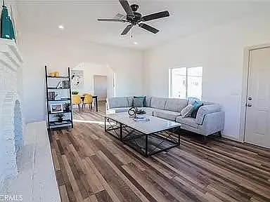 333 Chestnut St — Photo 3