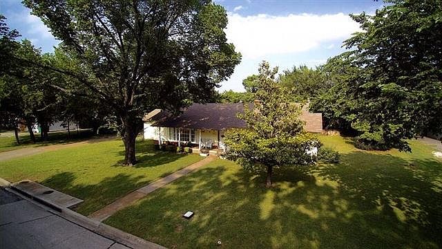 1st image of 408 N Morris St