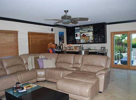 4th image of 840 SW 16th Ct