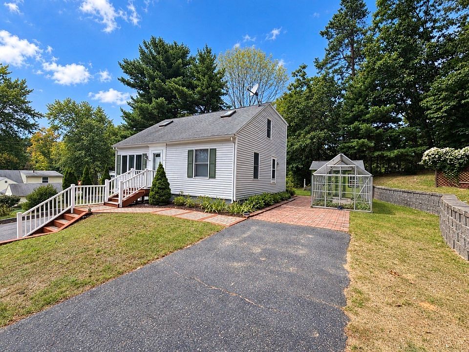 1st image of 6 North Ln
