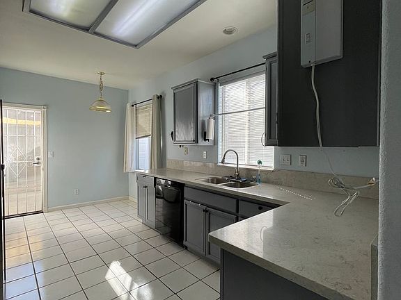 4th image of 4930 Cherryville Ln