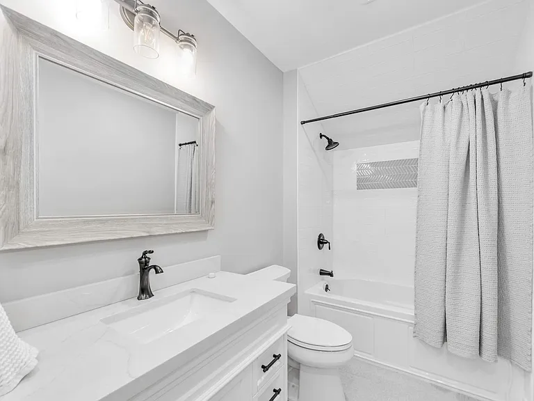 11 Chase Ave — Photo 15