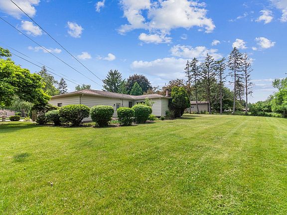 4th image of 33774 Harlan Dr