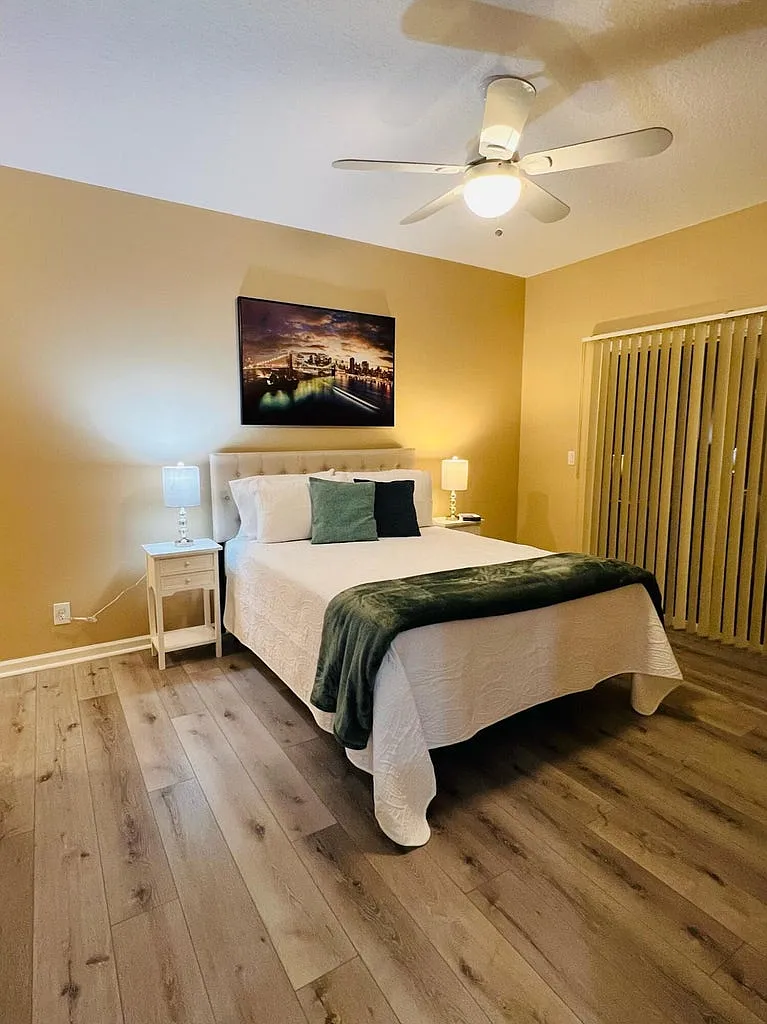 3 bed, 1317 sqft, $3,200 — Photo 3