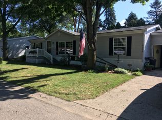 5298 Red Robin Ct NE, Belmont, MI 49306