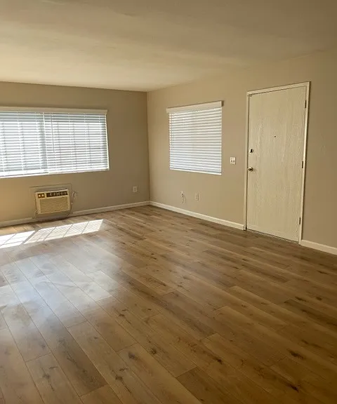 South Magnolia Villas - E — Photo 17