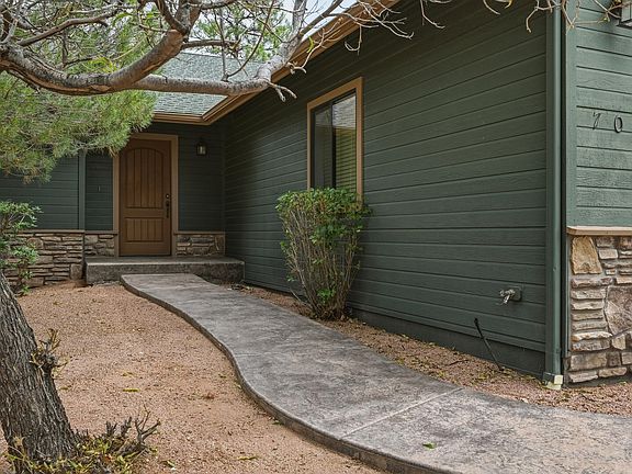 4th image of 708 S Ridgeway Ln