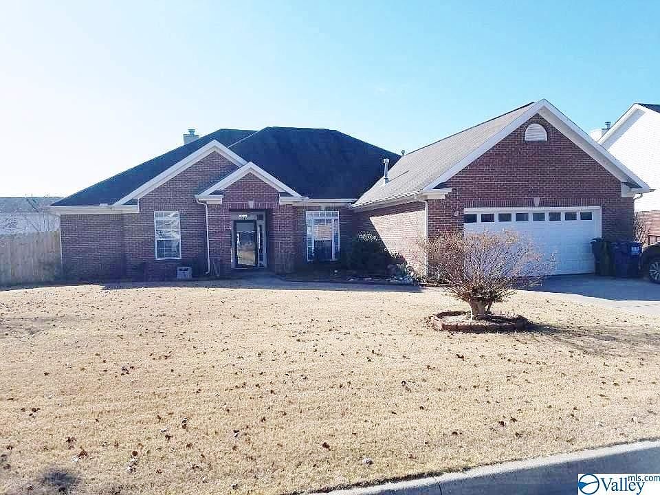 1st image of 225 Park Stone Dr