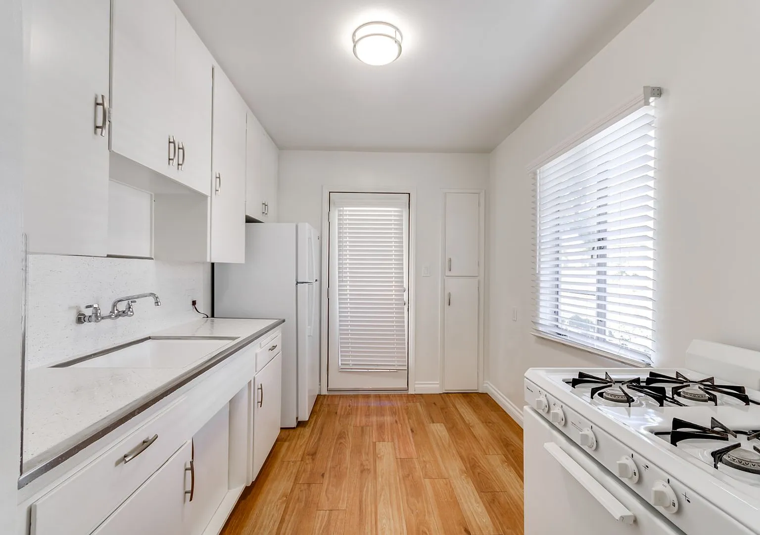 Antone Apartments — Photo 3