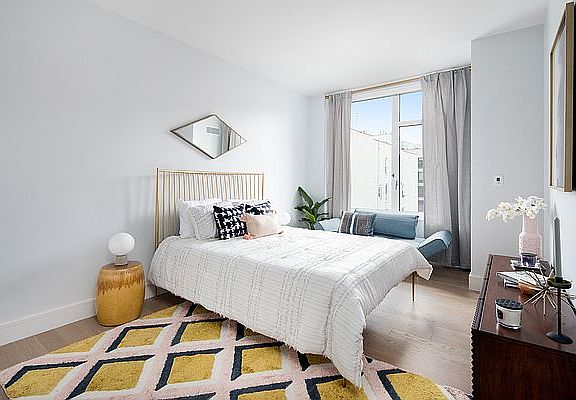3rd image of 510 E 14th St APT 605