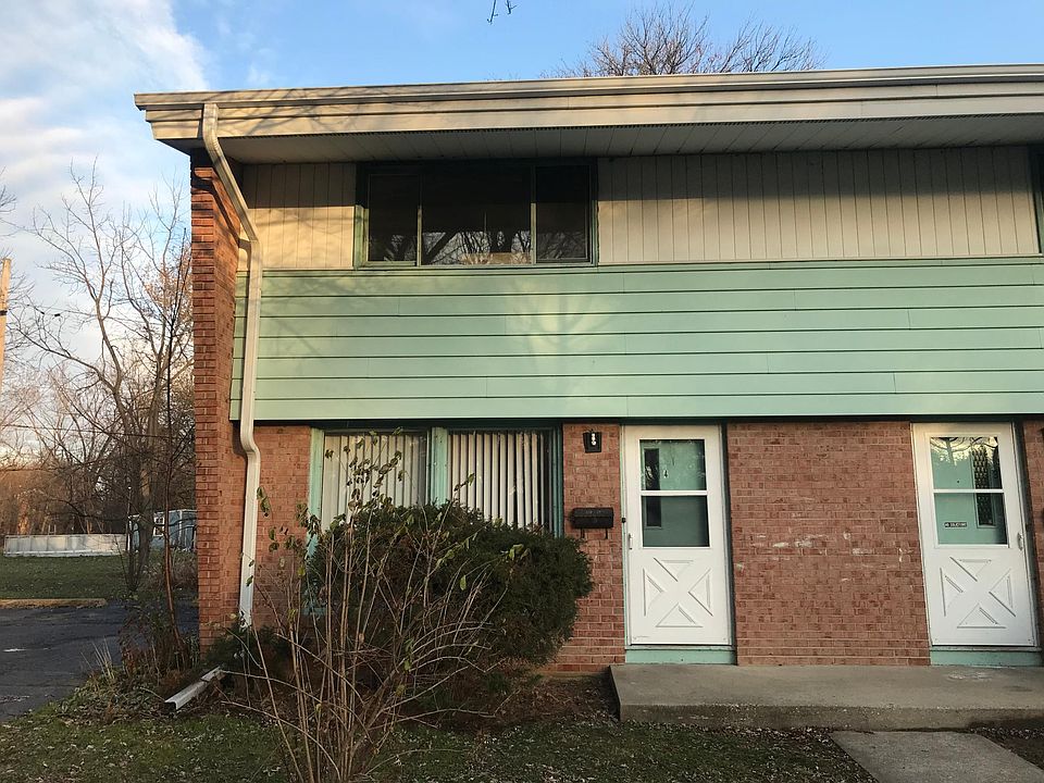 1st image of 216 Rose Ave APT 4