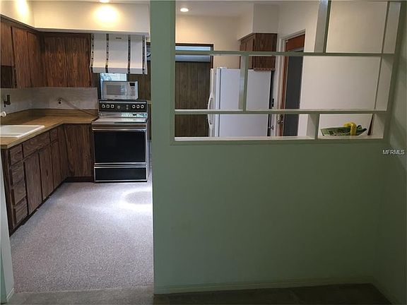 4th image of 495 74th St N