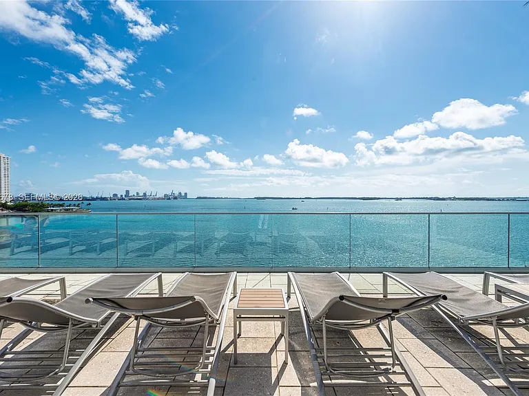1155 Brickell Bay Dr #609 — Photo 31