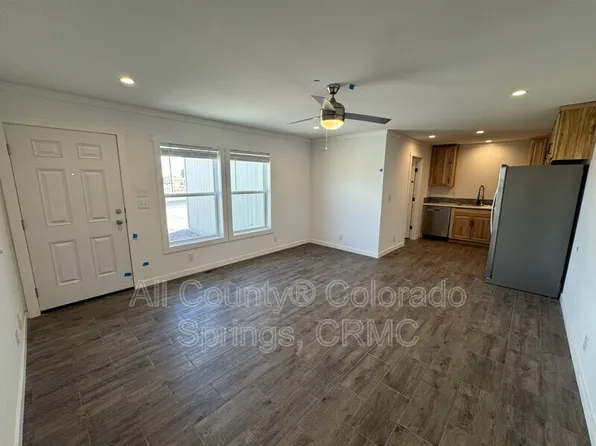 690 E Hahns Peak Ave, Pueblo, CO 81007