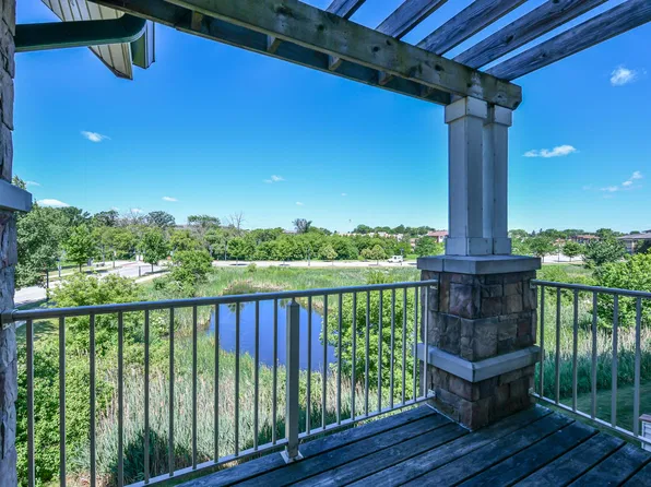 14900 W Wilbur Dr #1202, New Berlin, WI 53146