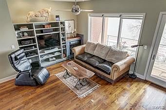3rd image of 5310 S Broadway