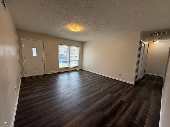 2nd image of 7546 Miracle Rd