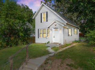 1516 Cole Ave NE, Grand Rapids, MI 49505