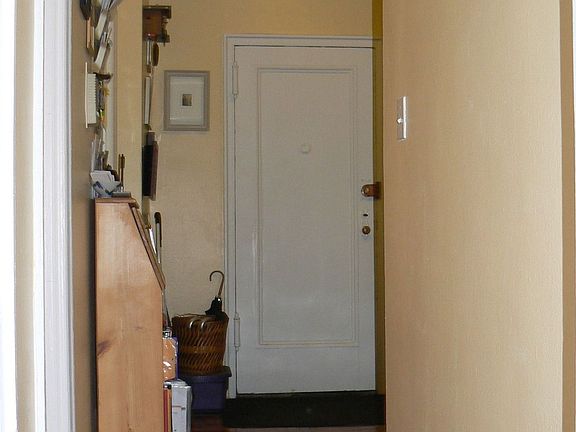 4th image of 4755 39th Pl APT 2D