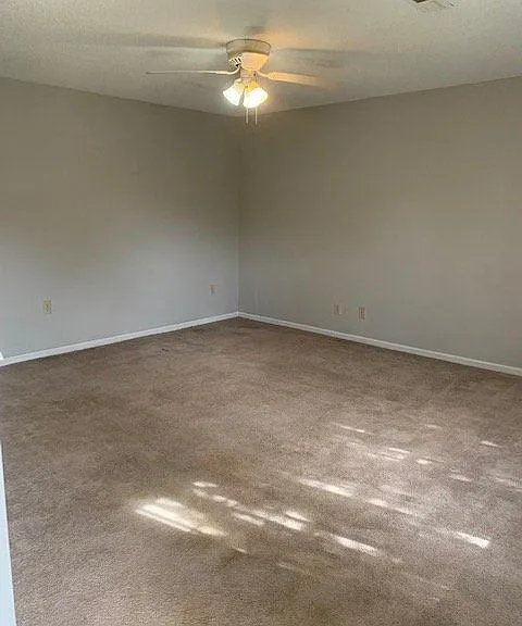 1212 Allen Rd — Photo 2