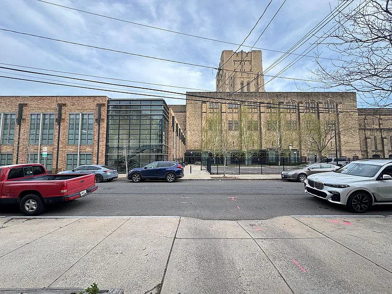 61 Lake Pl — Photo 37