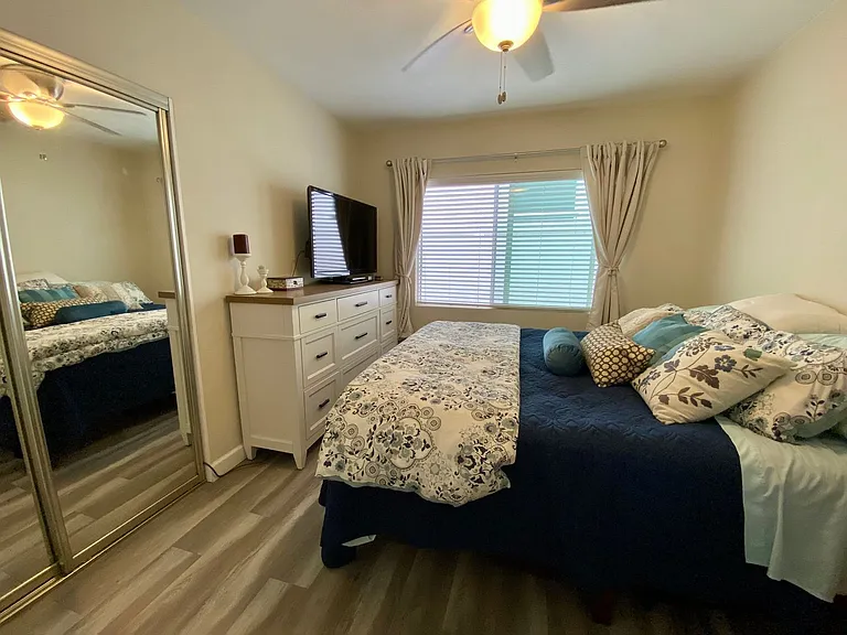 4832 Pescadero Ave — Photo 21