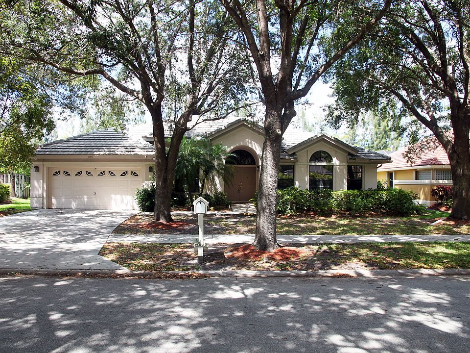 1st image of 11071 Nw 18 Dr