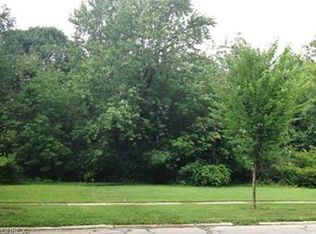 Shelburne Rd, Shaker heights, OH 44118