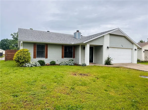 219 Winesap Ln, Bentonville, AR 72712