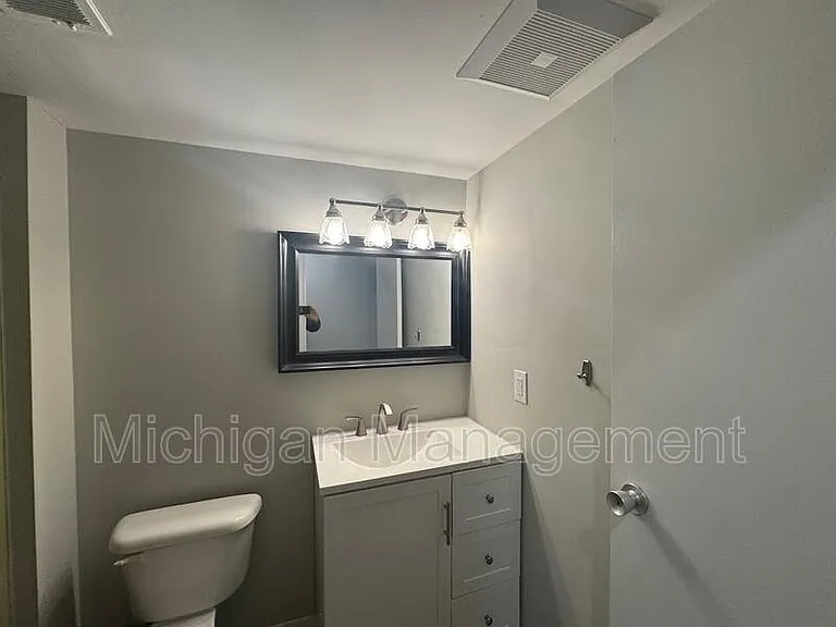 2150 Pauline Blvd #203 — Photo 31