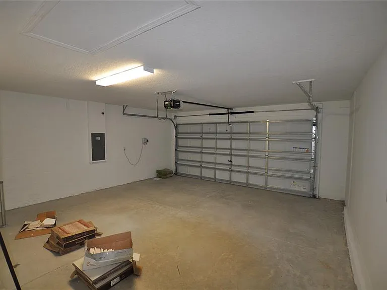 1458 Tahitian Sunrise Dr — Photo 15