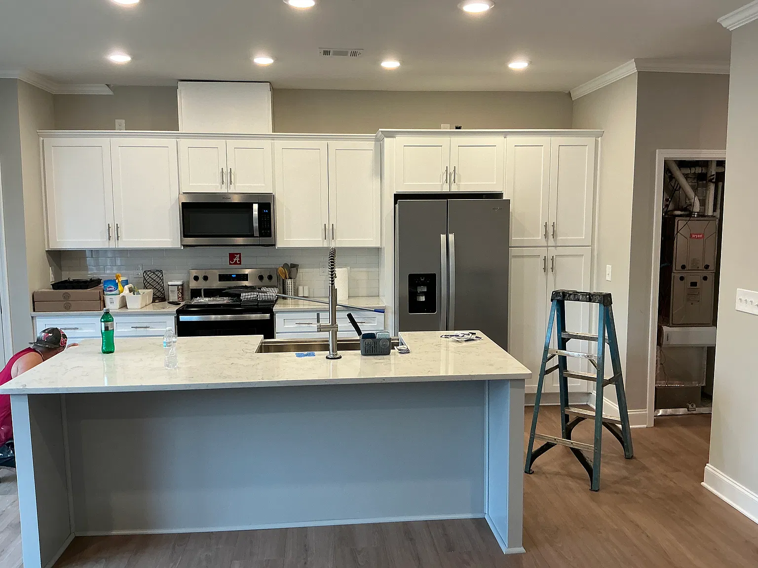4 bed, 4.5 bath, 2020 sqft, $6,600 — Photo 3