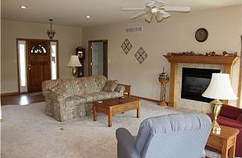 3rd image of 30309 Crystal Aire Dr