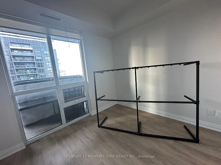 10 Meadowglen Pl #1003 — Photo 7