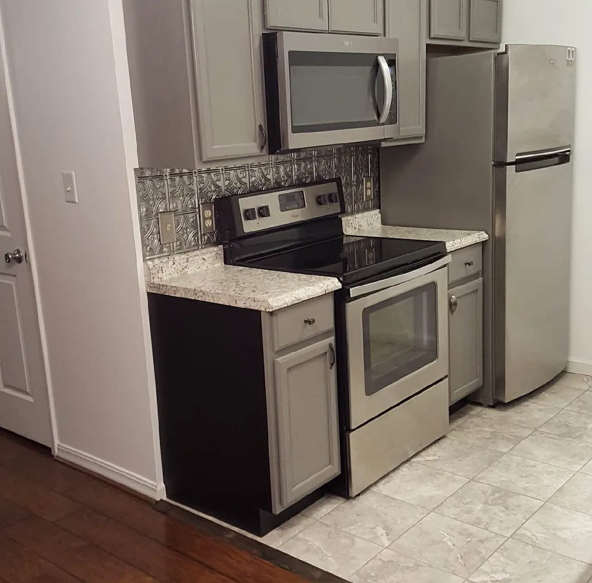 E 13th St, Belle — Photo 2