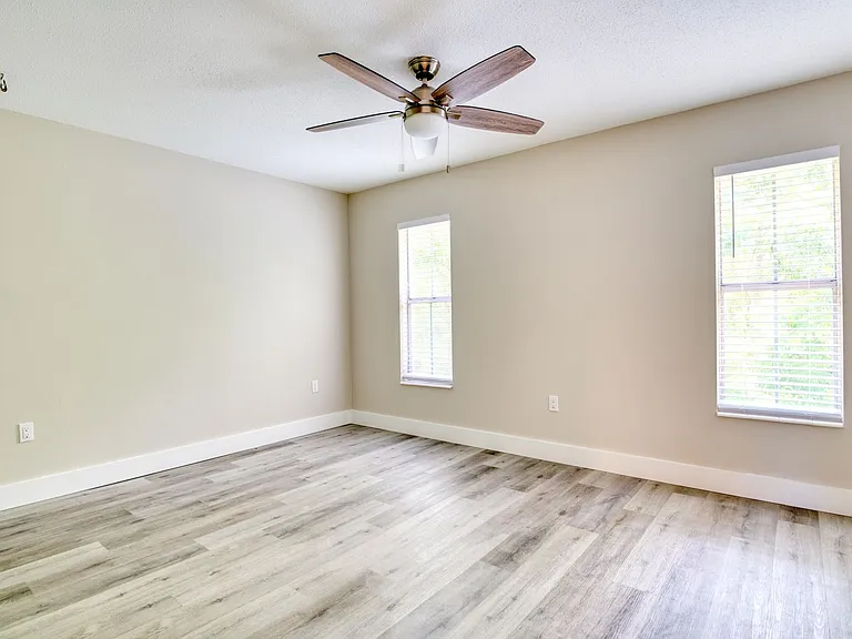 3435 NE 55th Ave — Photo 50