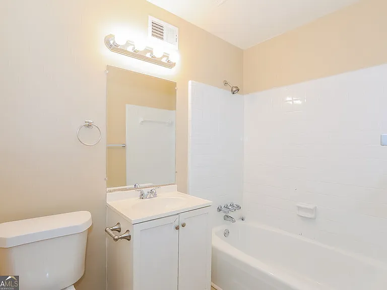 3358 Creekway Dr — Photo 16