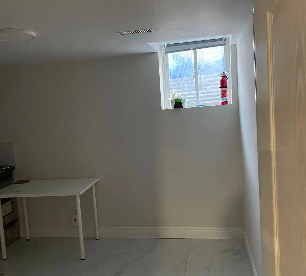 1 bed, $1,100 — Photo 4