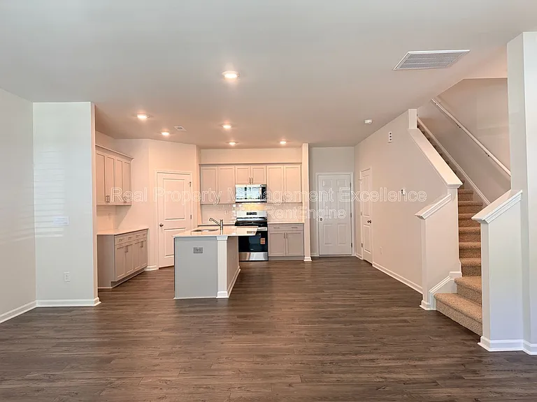 810 Old Tarboro Rd — Photo 4