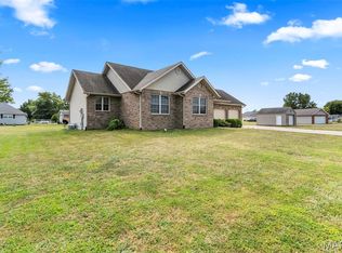 708 W Morgan St, Bunker Hill, IL 62014