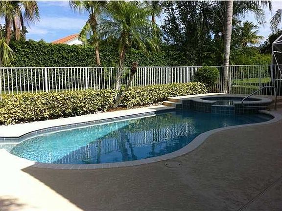 Home For Sale In Boca Pointe