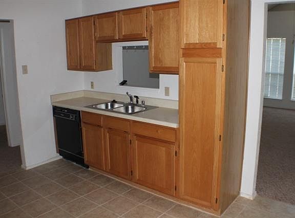 3rd image of 8620 Cotton Creek Ln