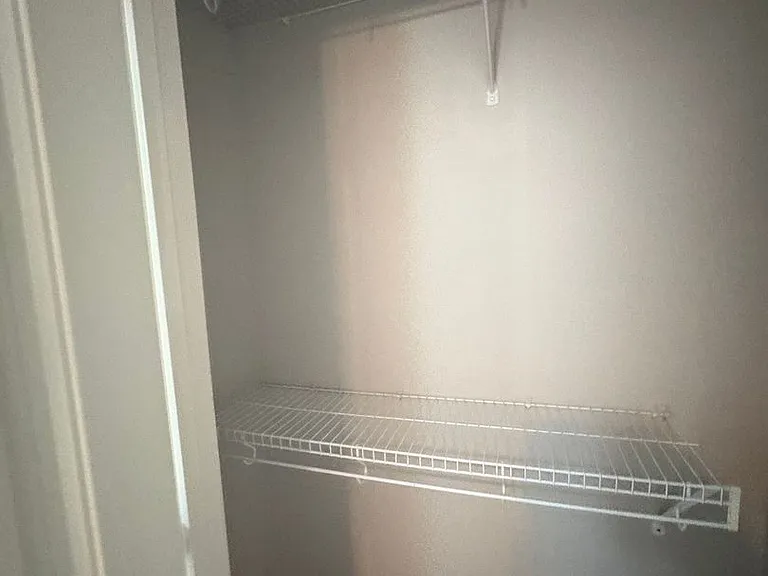 101 Avalon Ln — Photo 16