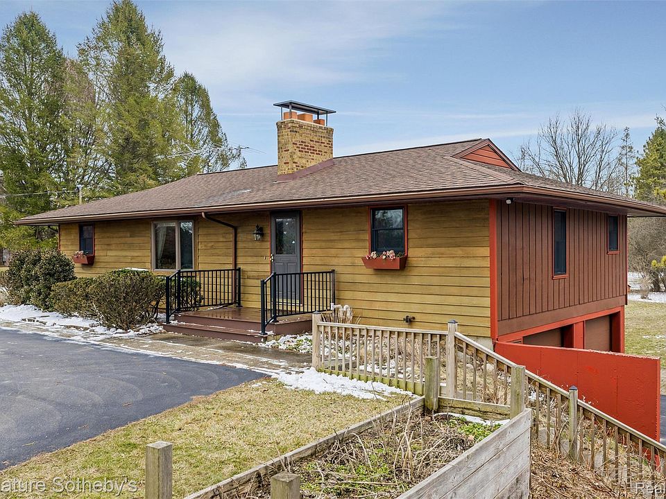 1st image of 2530 Newlyn Dr