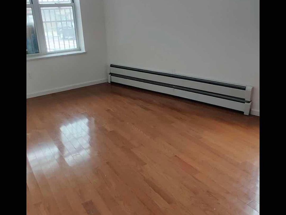1st image of 3715 93rd St
